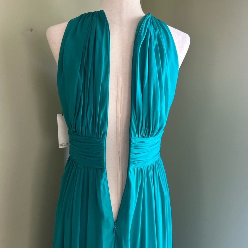 NWT Badgley Mischka Sleeveless Pleated Gown in Jade. Size 4. Exquisite. - Picture 8 of 16